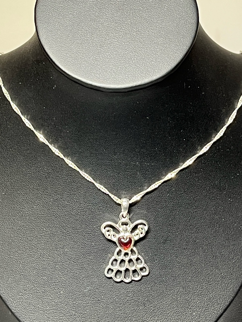 New vintage Avon angel pendant necklace silver-tone filigree design red heart